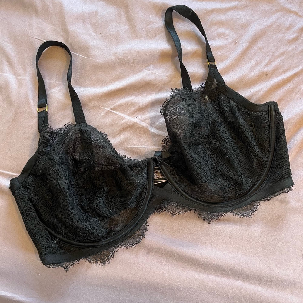 Victoria’s Secret Black Eyelash Lace Bra